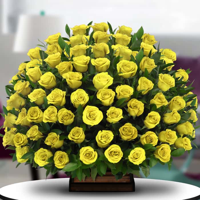 Arreglo Floral una cara rosas amarillas x 72