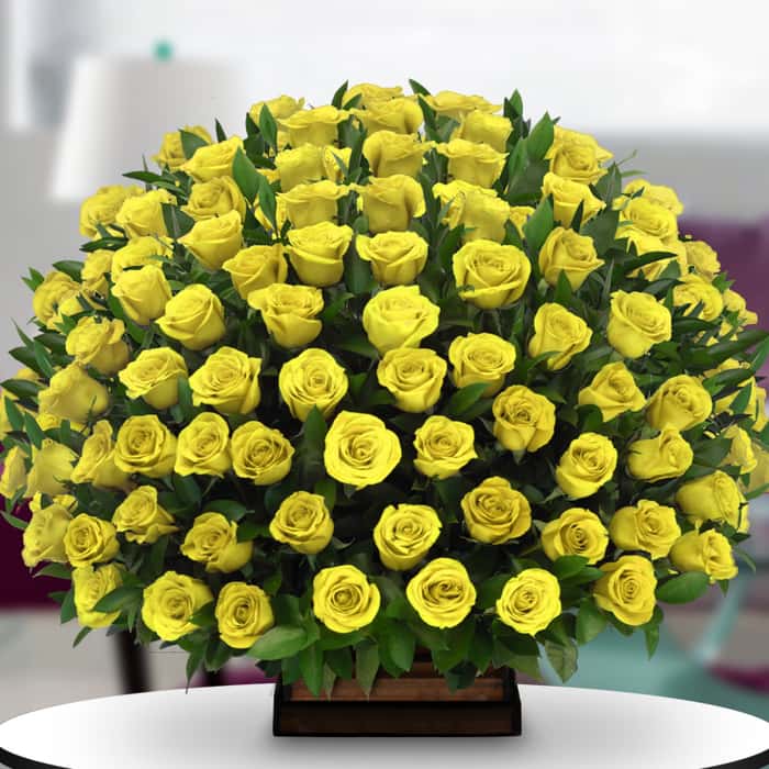 Arreglo Floral una cara rosas amarillas x 86