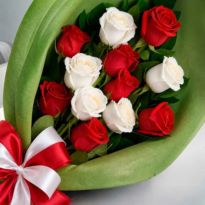 ramillete rosas varios colores x 12