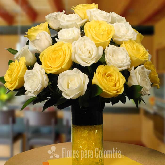 Arreglo Floral una cara rosas varios colores x 24