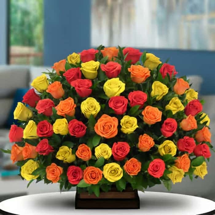 Arreglo Floral una cara rosas varios colores x 60