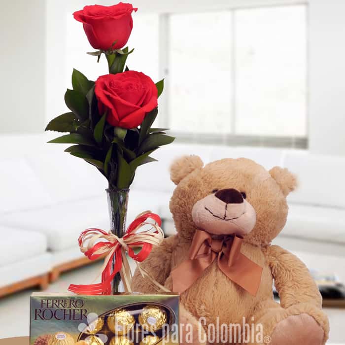 Arreglo Floral una cara rosas rojas x 2