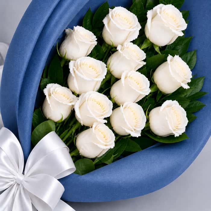 ramillete rosas blancas x 12