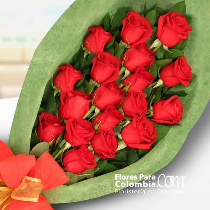 ramillete rosas rojas x 18